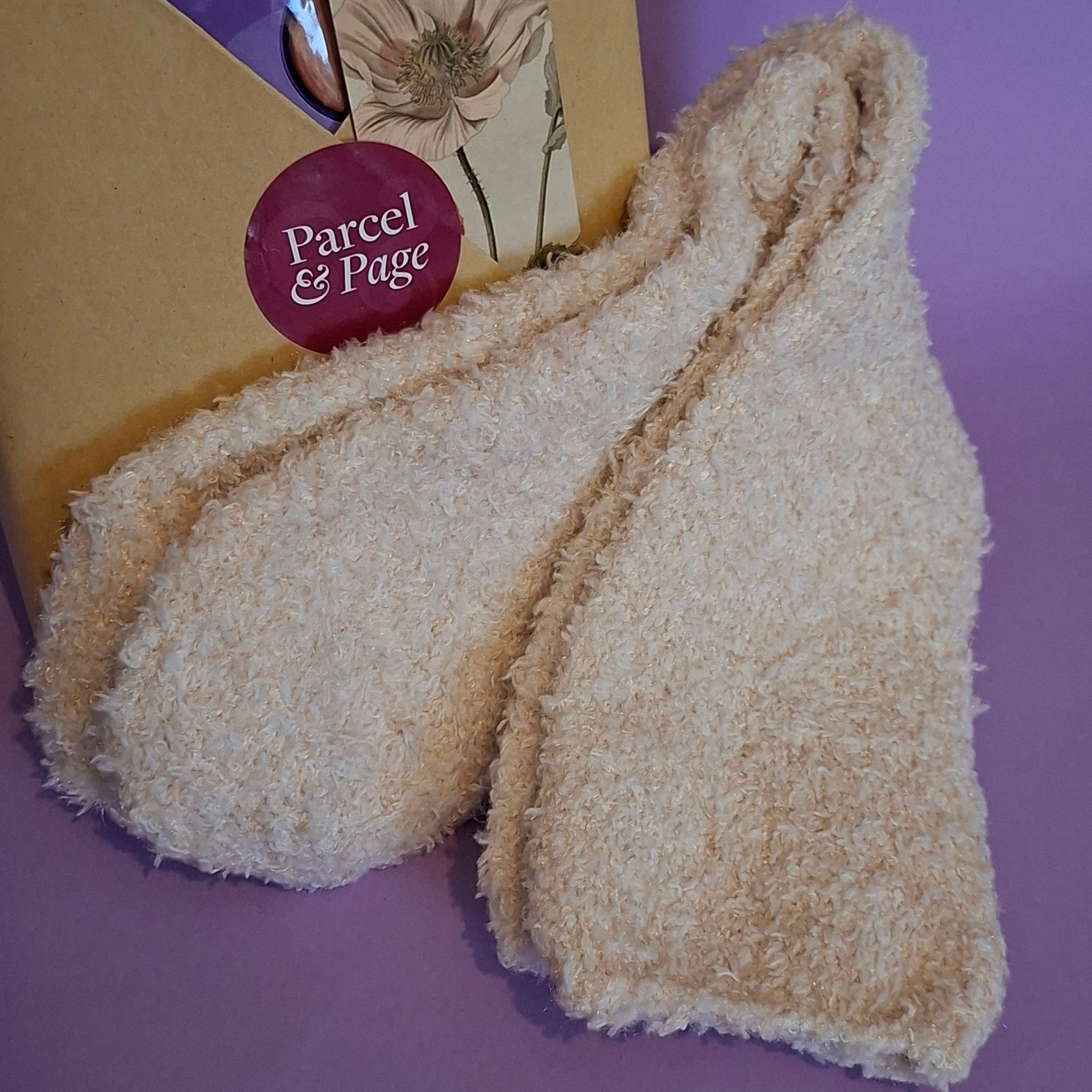 Blind Date with a Book Gift Box | Deluxe